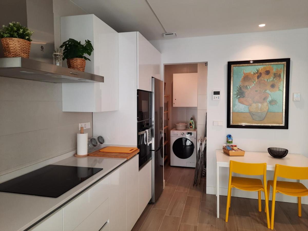 Apartamento Dindurra Centro Playa - Posibilidad Parking Gratuito Gijon Exterior photo